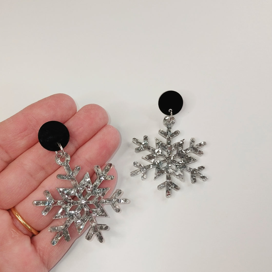 SNOWFLAKE LARGE - 2 COLOURS AVAILABLE