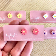 Load image into Gallery viewer, FLOWER POWER STUD MINI // 6 COLOURS AVAILABLE