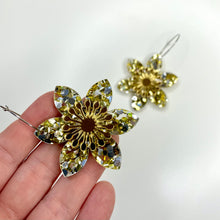 Load image into Gallery viewer, LUXE DAISY HOOP - 3 COLOURS AVAILABLE